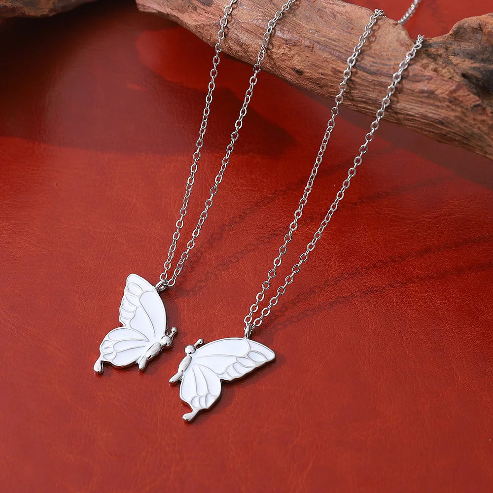 Collares con Colgante de Mariposa para Mujer y Niña – Regalo Especial para Madre e Hija, Gargantillas de Cadena Fina para Hermana y Amiga – Par de Collares